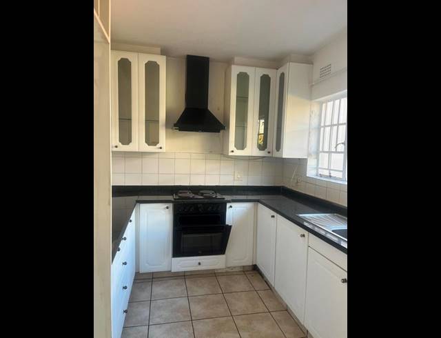 2 BEDROOM PROPERTY TO RENT IN SANDOWN